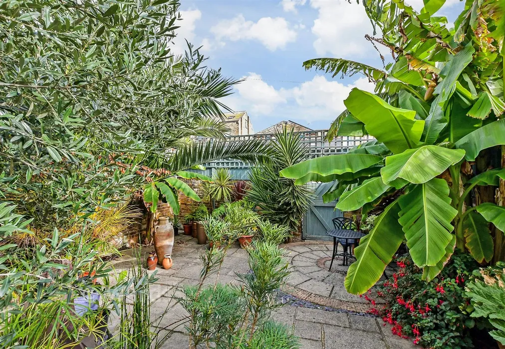 Rear Garden - West Cliff Road, Broadstairs, Kent - Wards of Kent