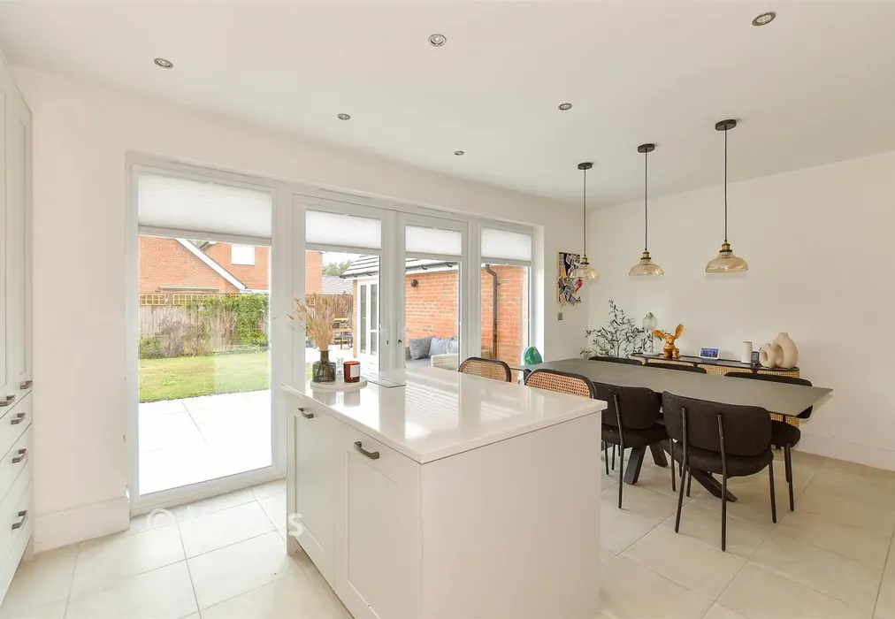 Kitchen/Diner - Holness Road, Herne Bay, Kent - Wards of Kent
