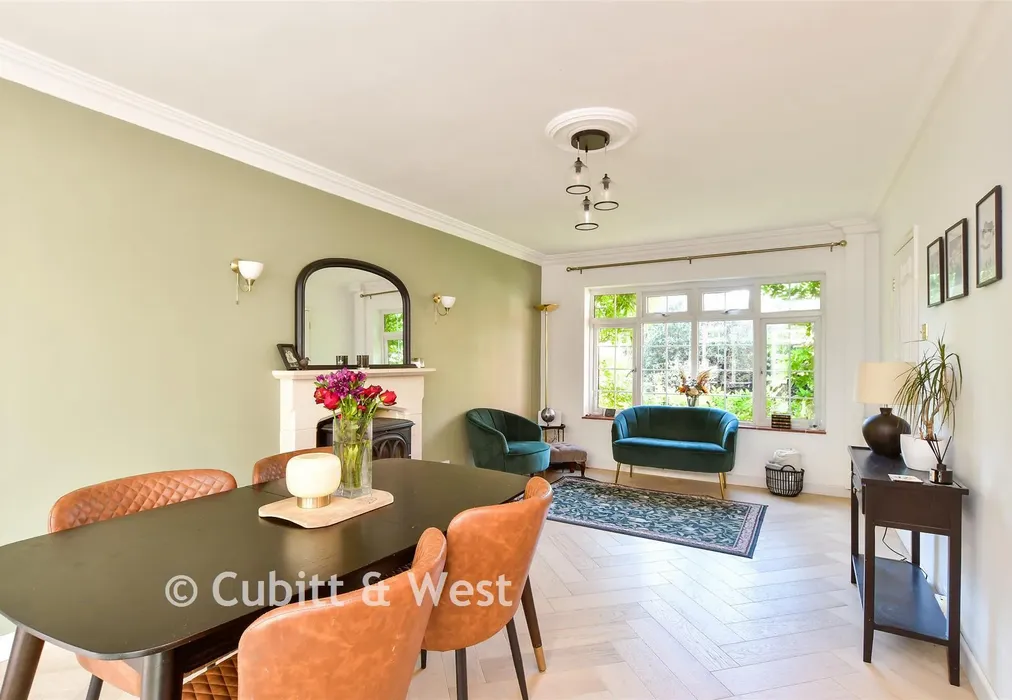 Lounge/ Diner - Hornbuckles Close, South Chailey, Lewes, East Sussex - Wards of Kent