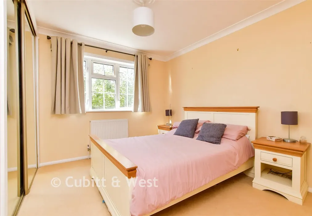 Bedroom 2 - Hornbuckles Close, South Chailey, Lewes, East Sussex - Wards of Kent