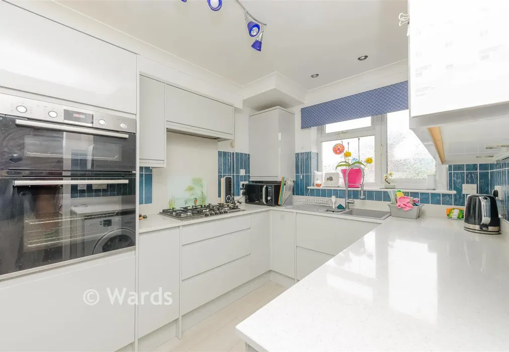 Kitchen - Elm Road, Stone, Kent - Wards of Kent
