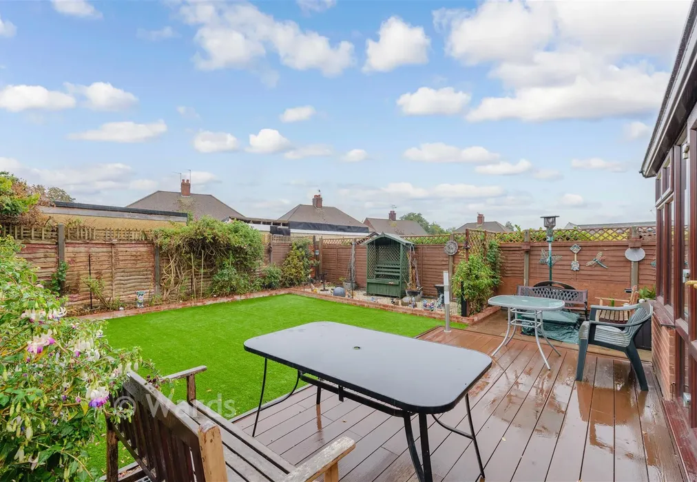 Rear Garden - Elm Road, Stone, Kent - Wards of Kent
