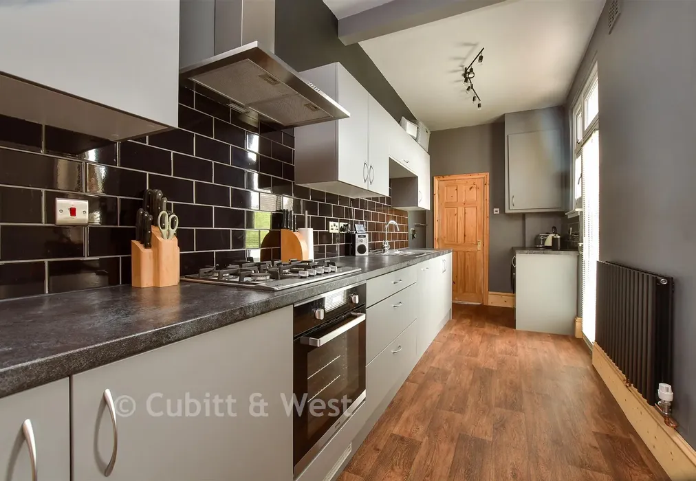Kitchen - Clarendon Road, Wallington, Surrey - Wards of Kent