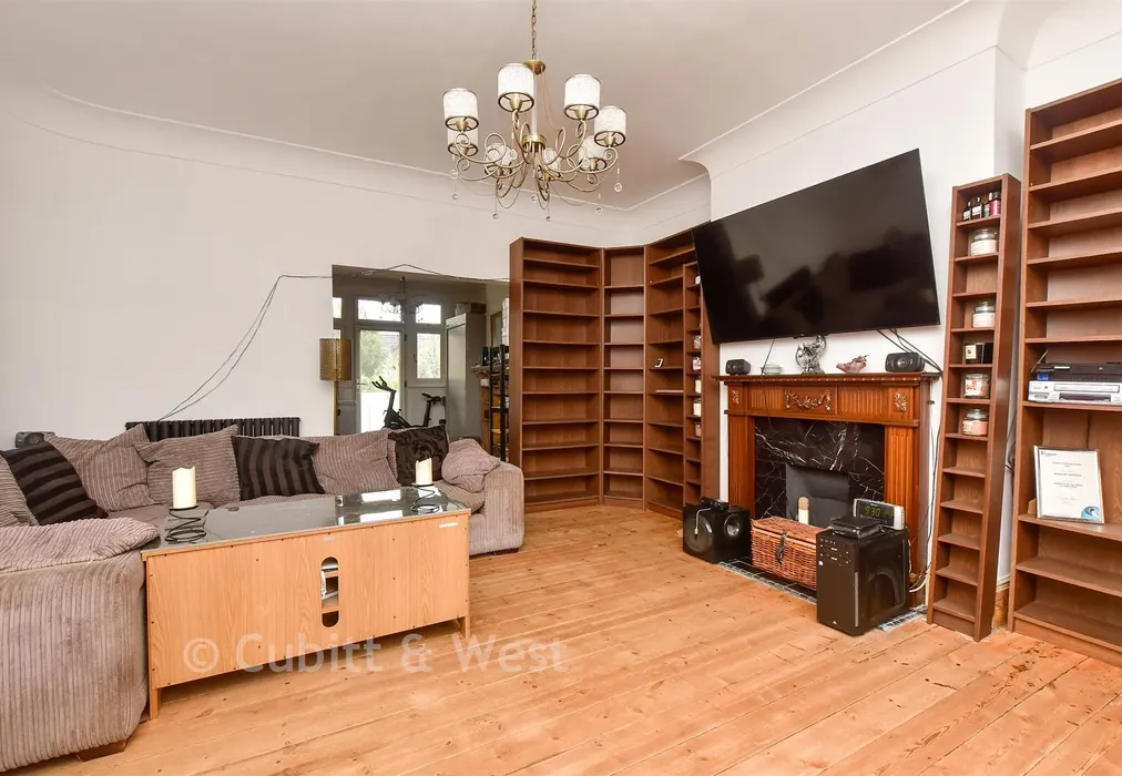 Living Area - Clarendon Road, Wallington, Surrey - Wards of Kent