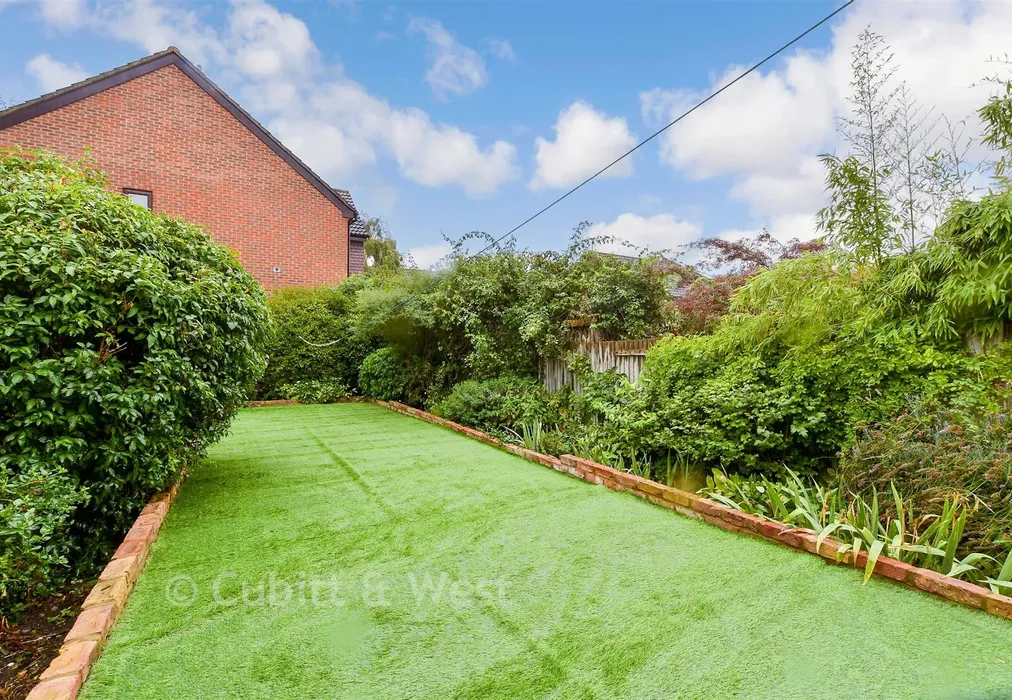 Rear Garden - Clarendon Road, Wallington, Surrey - Wards of Kent