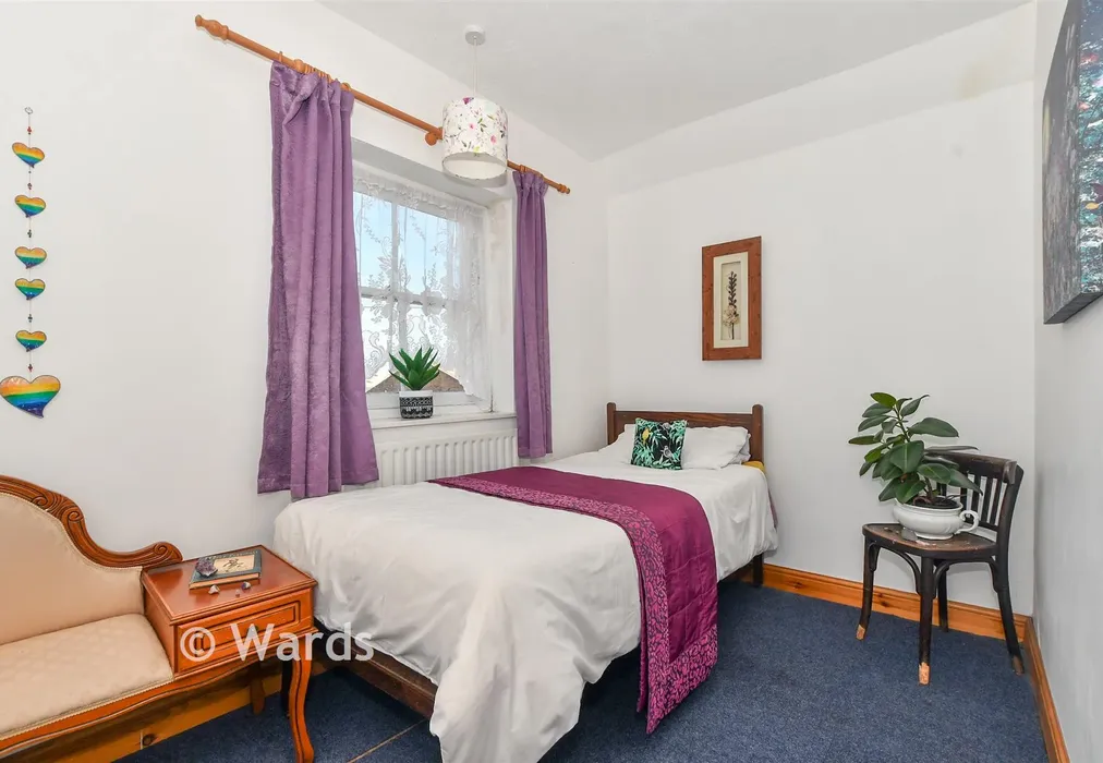 Bedroom 4 - Oare Road, Faversham, Kent - Wards of Kent