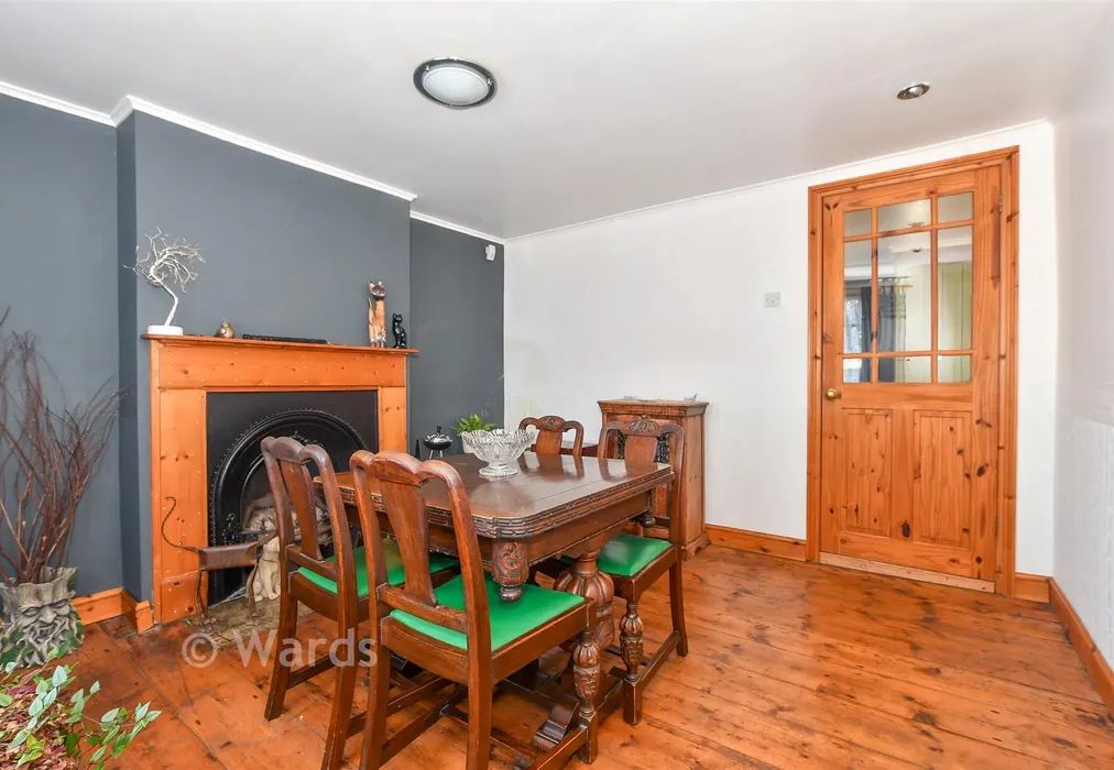 Dining Room - Oare Road, Faversham, Kent - Wards of Kent