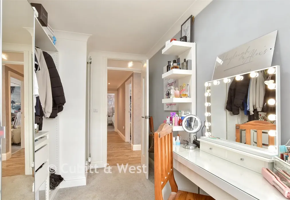 Bedroom 4 - West Front Road, Bognor Regis, West Sussex - Wards of Kent