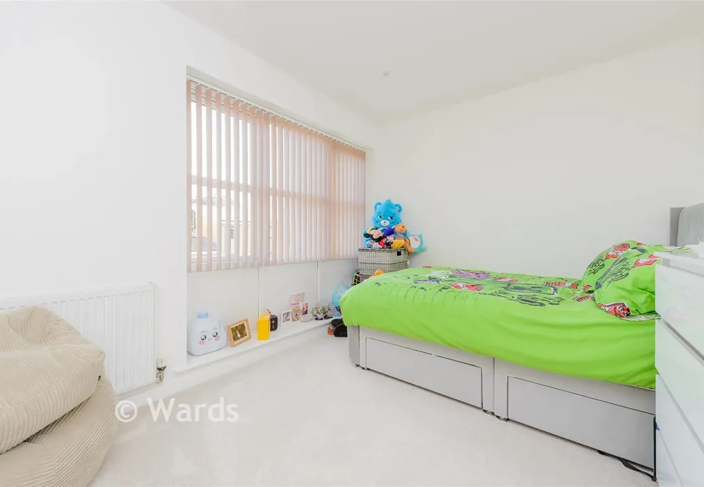 Bedroom 2 - Brambling Close, Greenthihe, Kent - Wards of Kent