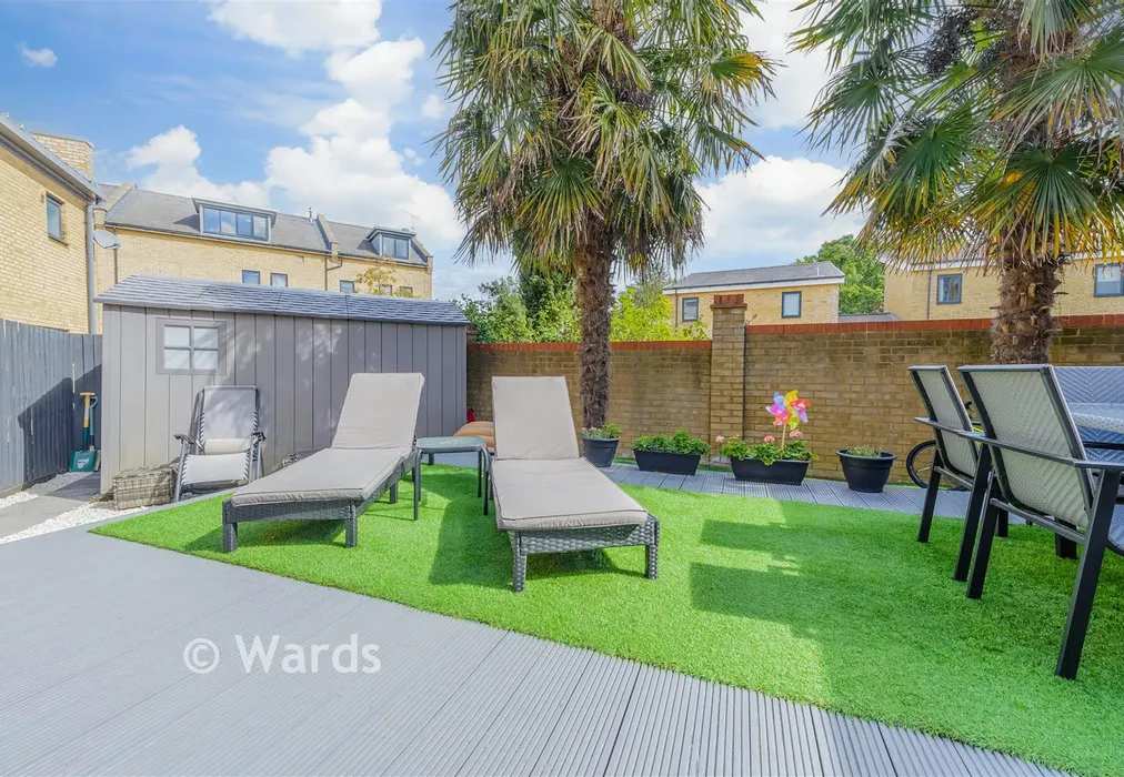 Rear Garden - Brambling Close, Greenthihe, Kent - Wards of Kent