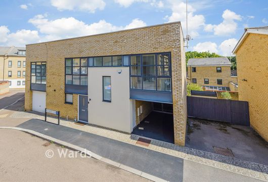 Brambling Close, Greenthihe, Kent - Wards of Kent
