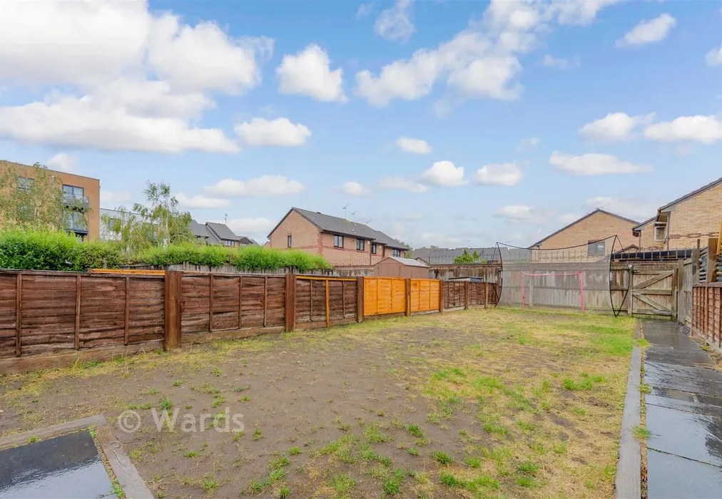 Rear Garden - Creek Mill Way, Dartford, Kent - Wards of Kent