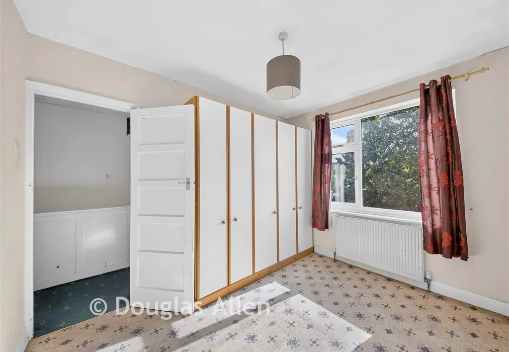 Bedroom 2 - Brian Road, Romford, Essex - Wards of Kent