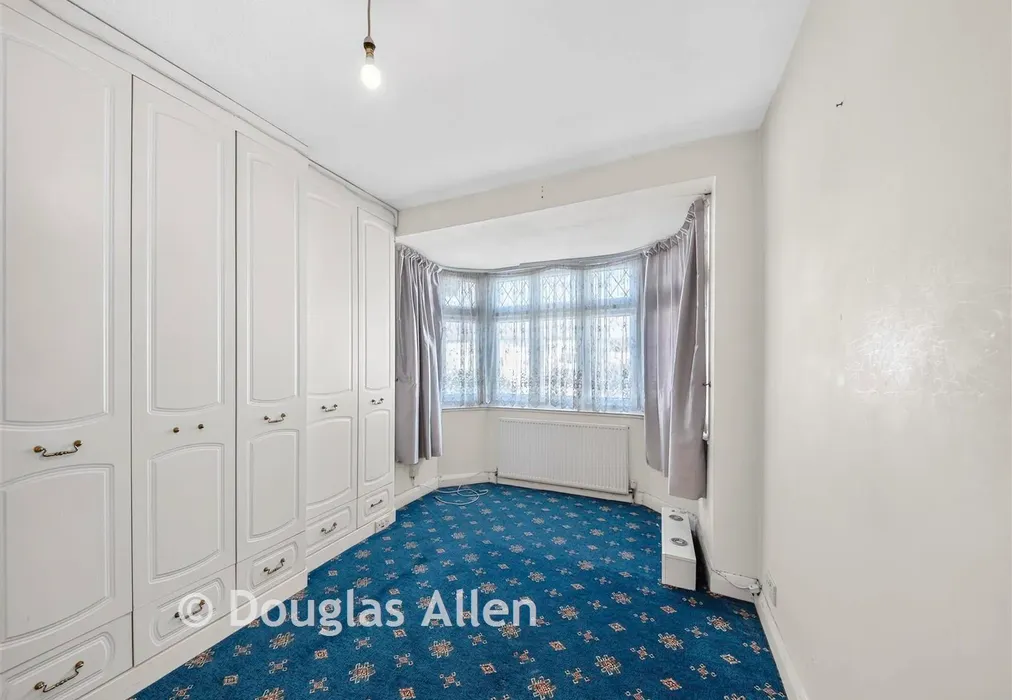 Bedroom 1 - Brian Road, Romford, Essex - Wards of Kent