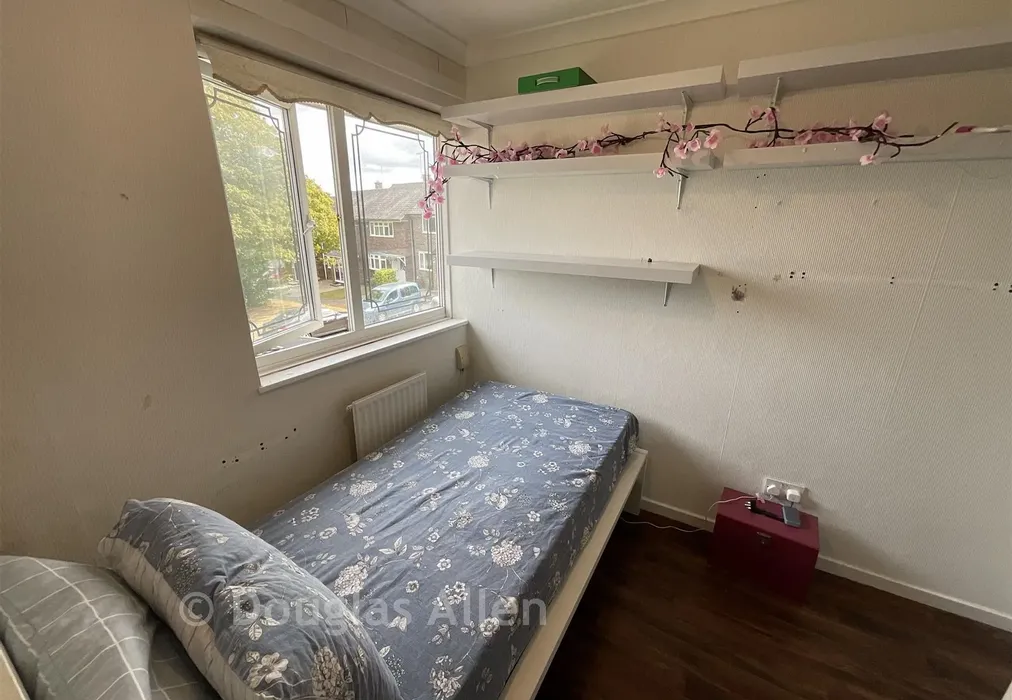 Bedroom - Ardleigh, Basildon, Essex - Wards of Kent