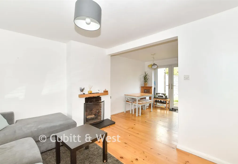 Lounge /Dining Room - Woodleigh Road, Burgess Hill, West Sussex - Wards of Kent