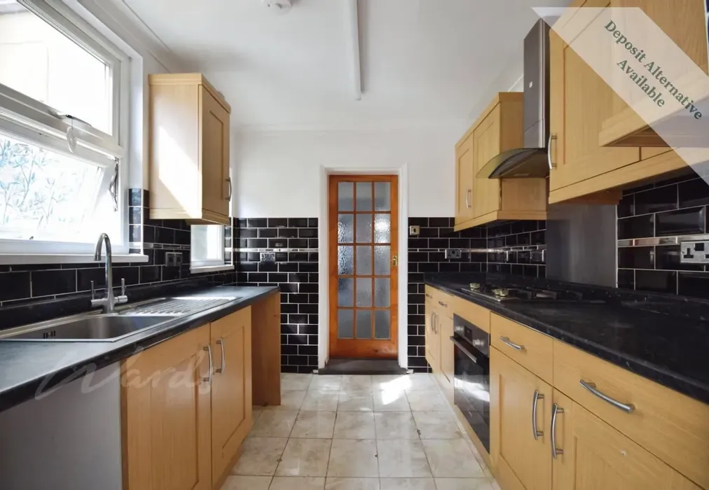 kitchen 2 - Albany Road Gillingham ME7 - Wards of Kent