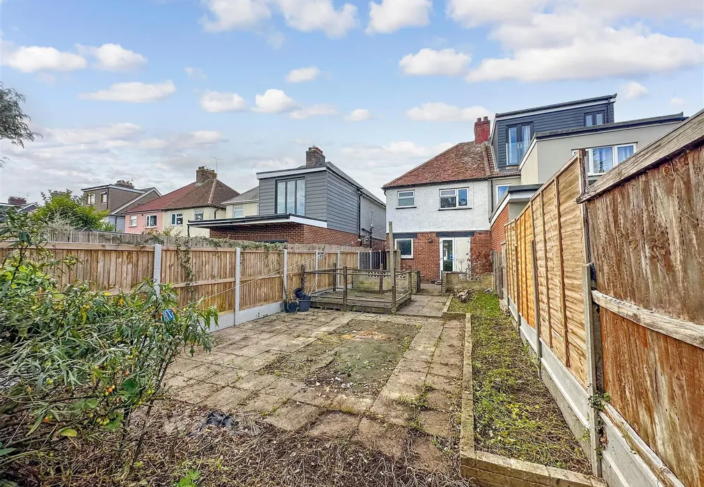 Garden - Rumfields Road, Broadstairs, Kent - Wards of Kent