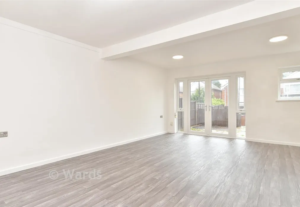 Lounge/Diner - Walderslade Road, Walderslade, Chatham, Kent - Wards of Kent