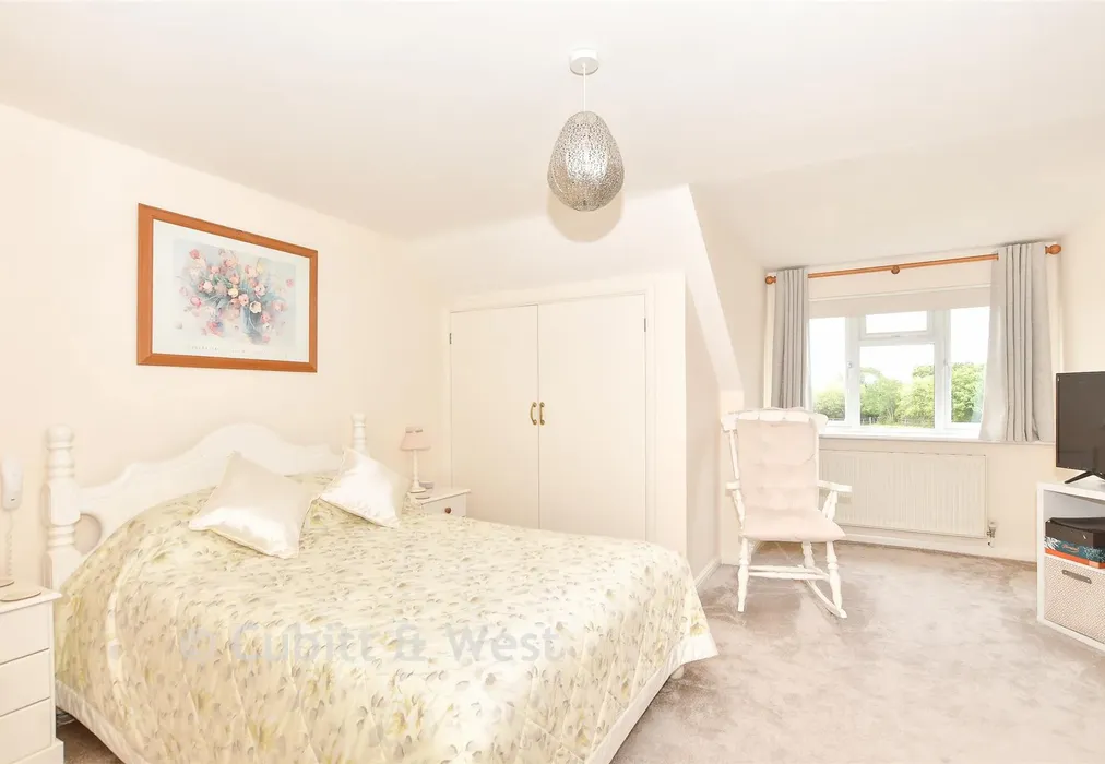 Bedroom 2 - Five Ash Down, Uckfield, East Sussex - Wards of Kent