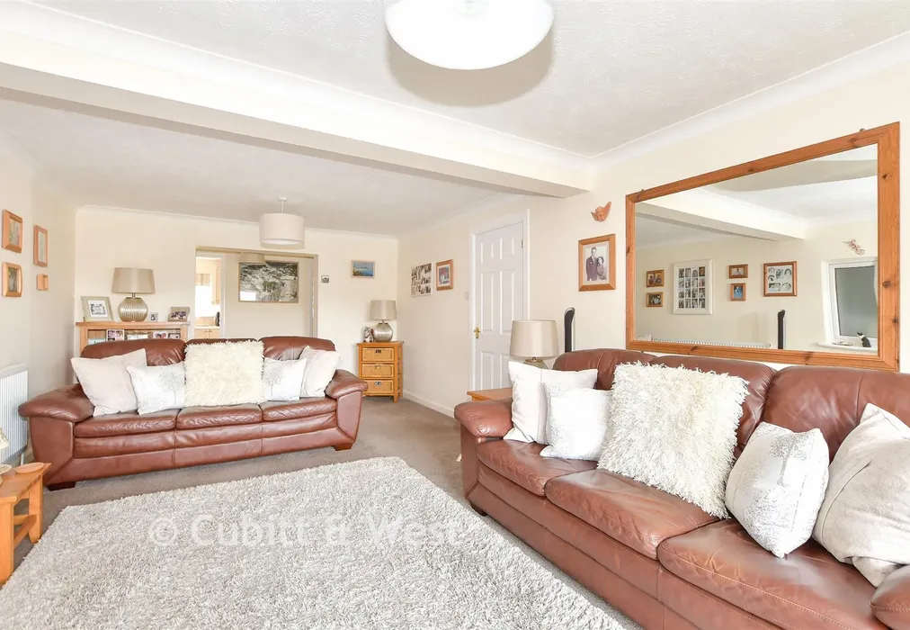 Lounge - Five Ash Down, Uckfield, East Sussex - Wards of Kent