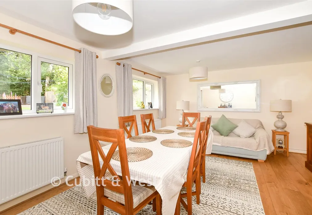 Dining Room - Five Ash Down, Uckfield, East Sussex - Wards of Kent