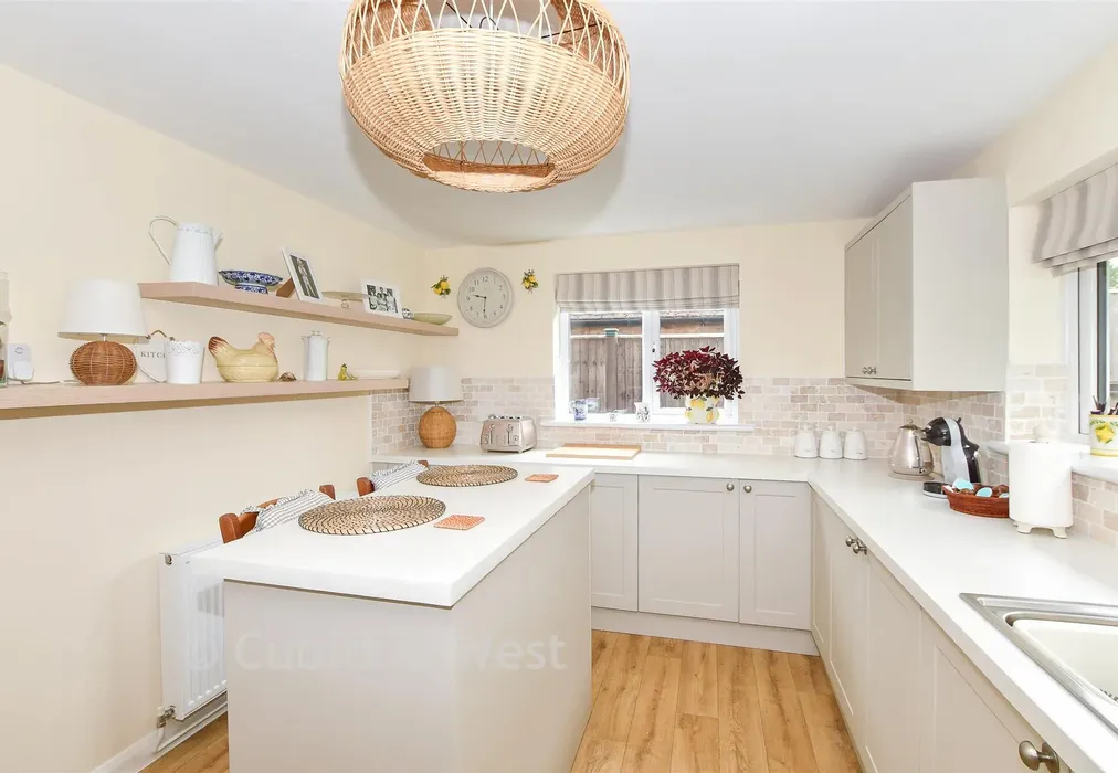 Kitchen /Breakfast Room - Five Ash Down, Uckfield, East Sussex - Wards of Kent