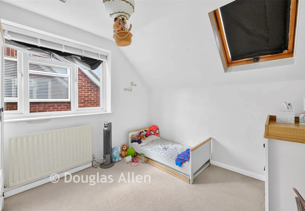 Bedroom 2 - London Road, Wickford, Essex - Wards of Kent