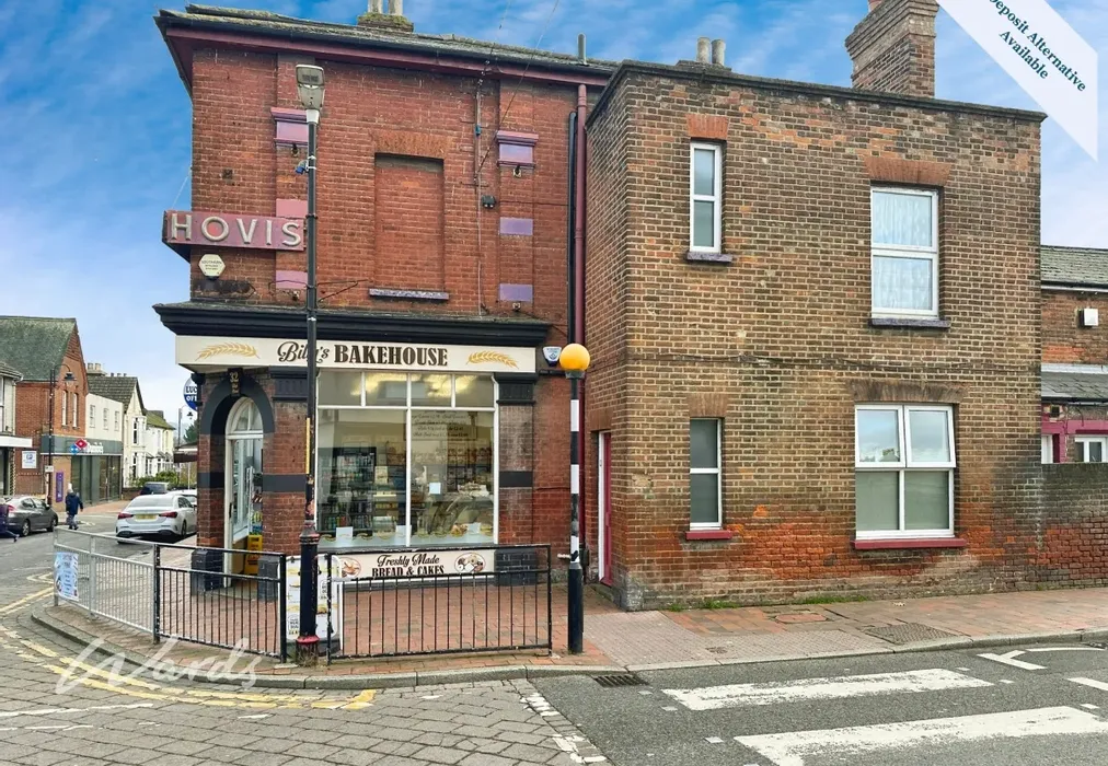 Front - High Street Snodland ME6 - Wards of Kent