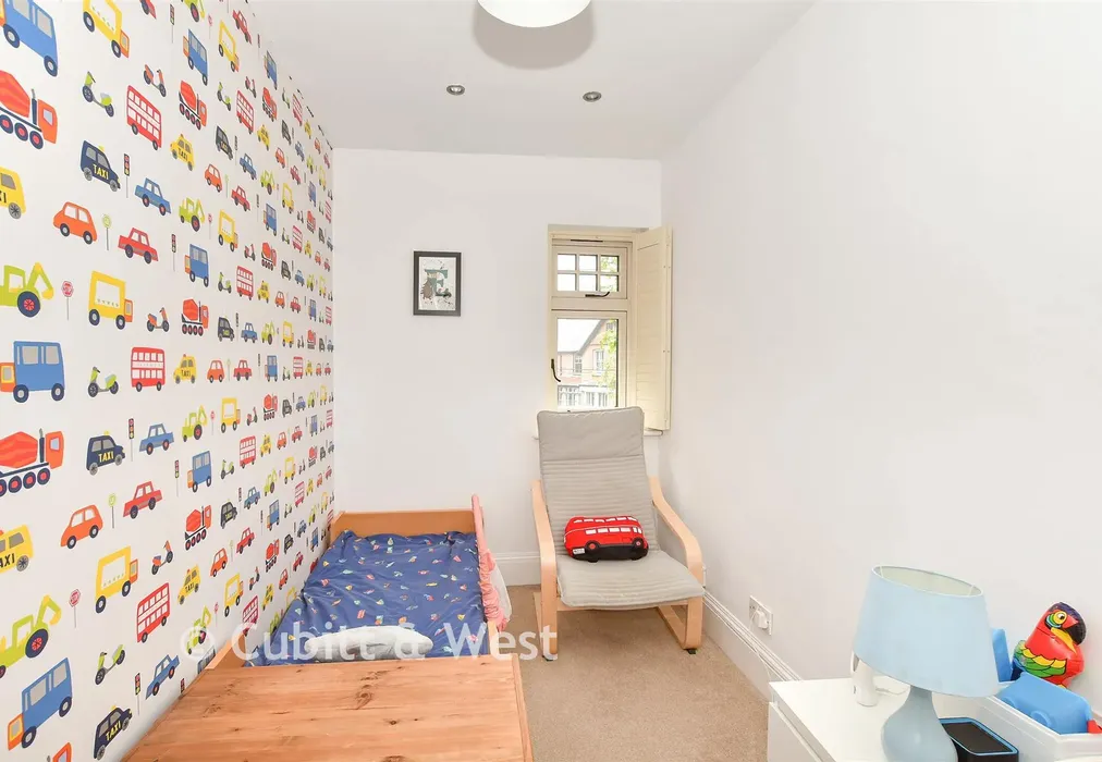 Bedroom 5 - Haywards Heath Road, Balcombe, Haywards Heath, West Sussex - Wards of Kent