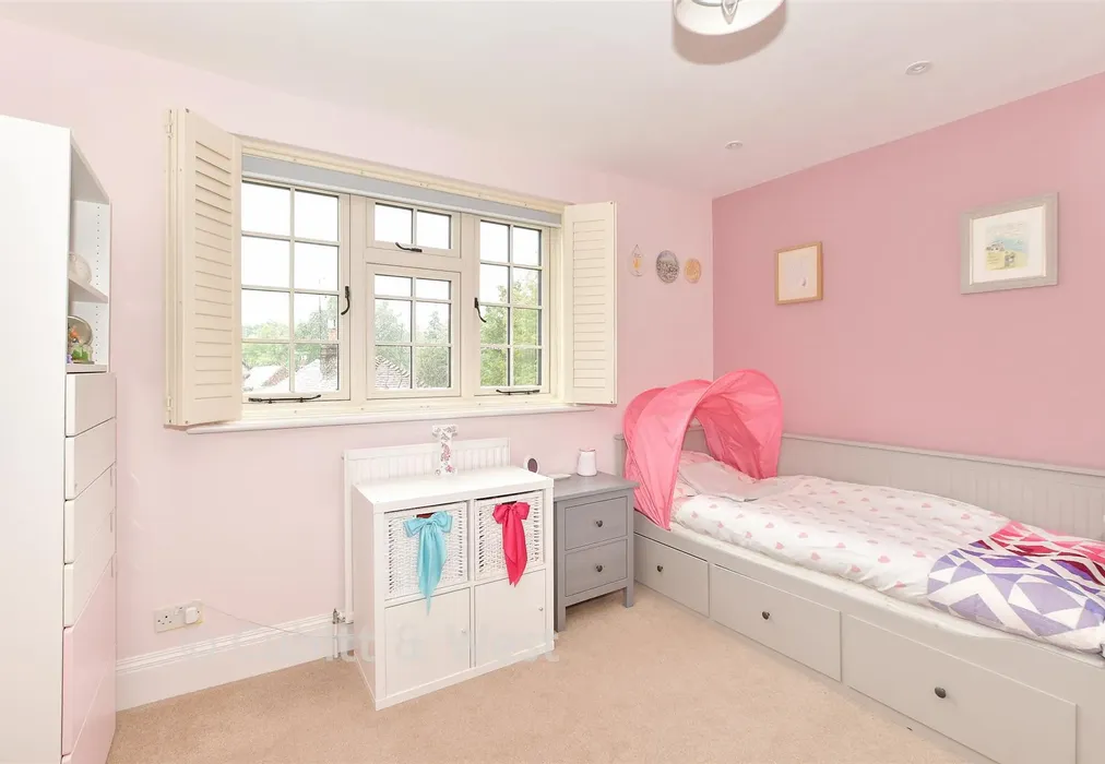 Bedroom 3 - Haywards Heath Road, Balcombe, Haywards Heath, West Sussex - Wards of Kent