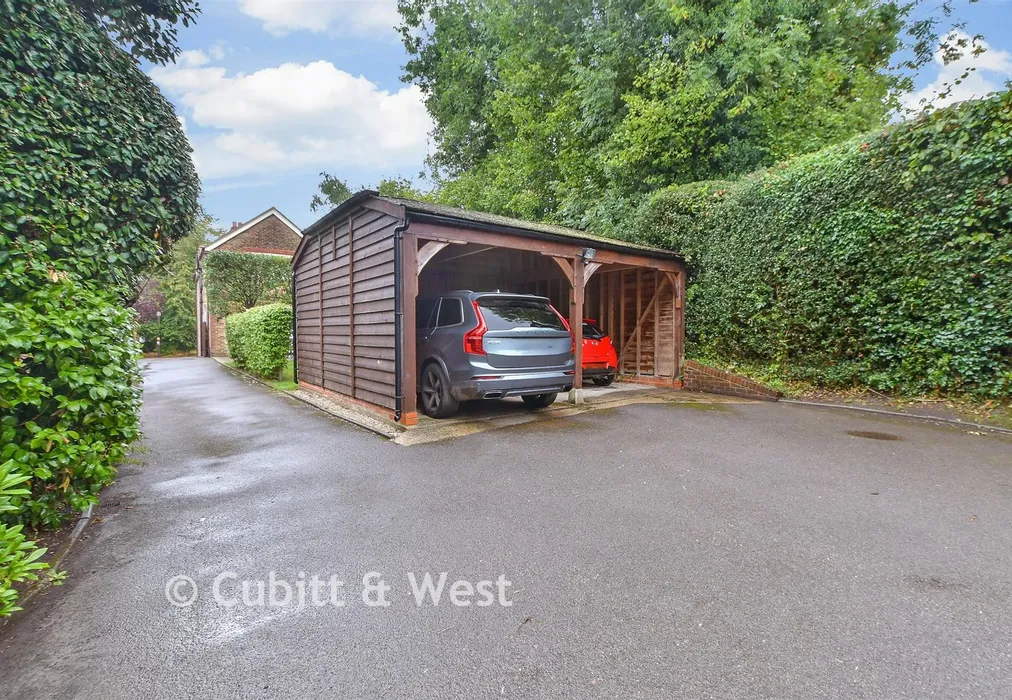 Driveway/Parking. - Haywards Heath Road, Balcombe, Haywards Heath, West Sussex - Wards of Kent