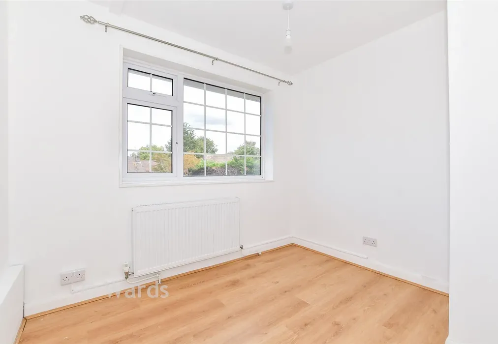Bedroom 4 - Tonbridge Road, Maidstone, Kent - Wards of Kent