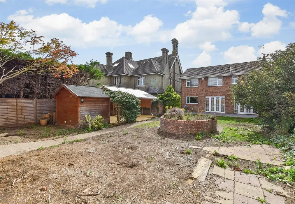 Rear Elevation - Tonbridge Road, Maidstone, Kent - Wards of Kent
