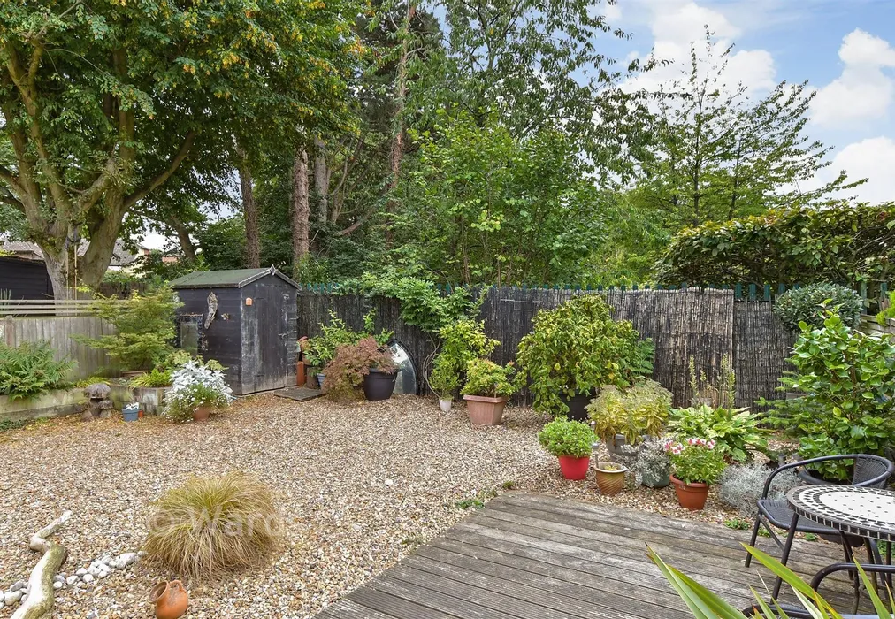Rear Garden - Tunbury Avenue, Walderslade, Chatham, Kent - Wards of Kent