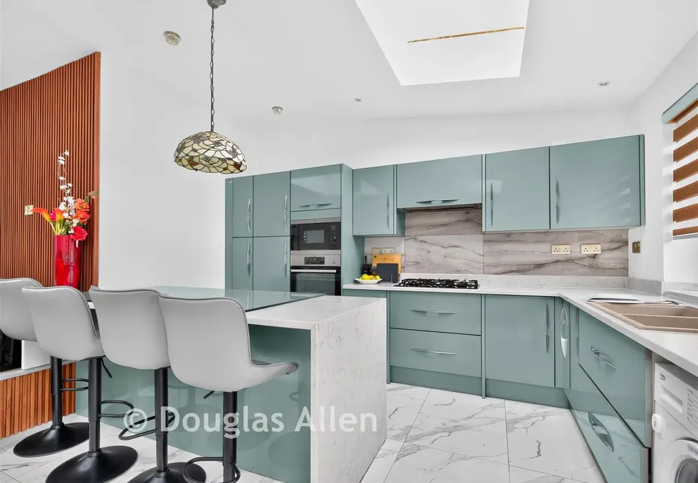 Kitchen - Crownhill Road, Woodford Green, Essex - Wards of Kent