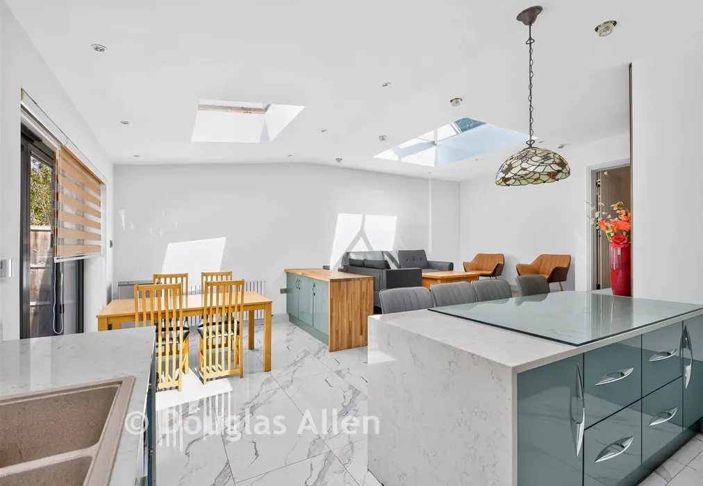 Kitchen/Dining Area - Crownhill Road, Woodford Green, Essex - Wards of Kent