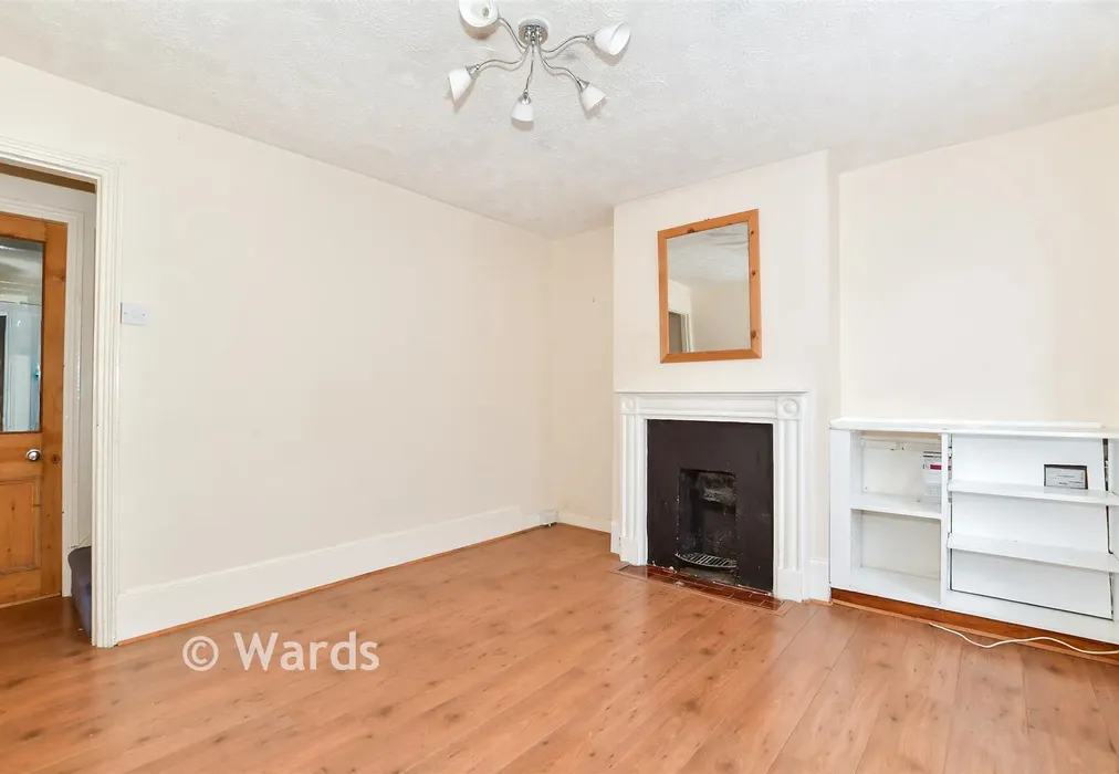 Bedroom 1 - Perryfield Street, Maidstone, Kent - Wards of Kent