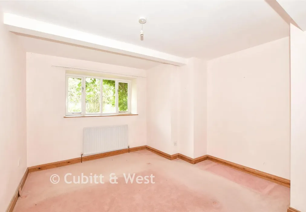 Bedroom 1 - Hurstwood Road, High Hurstwood, Uckfield, East Sussex - Wards of Kent
