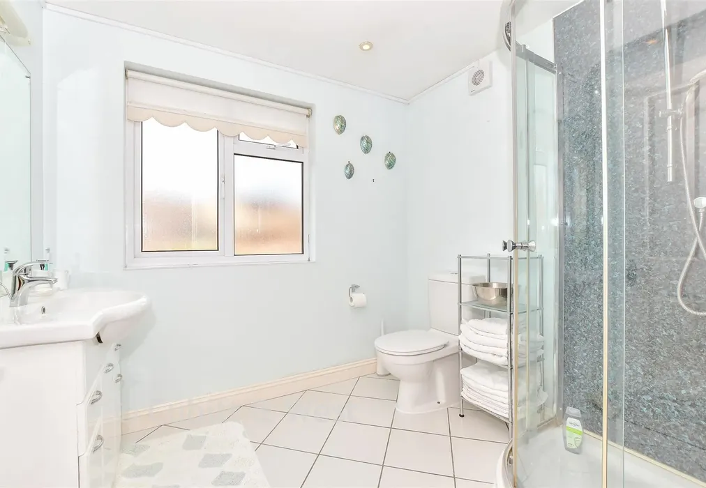 Shower Room - Fitzalan Road, Arundel, West Sussex - Wards of Kent