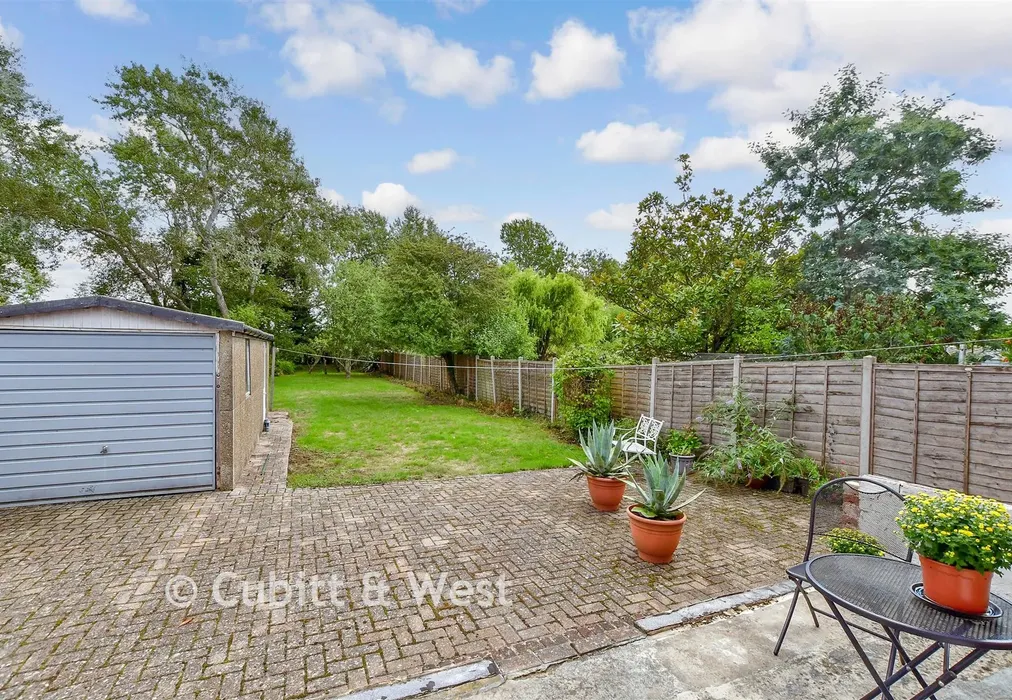 Rear Garden - Fitzalan Road, Arundel, West Sussex - Wards of Kent
