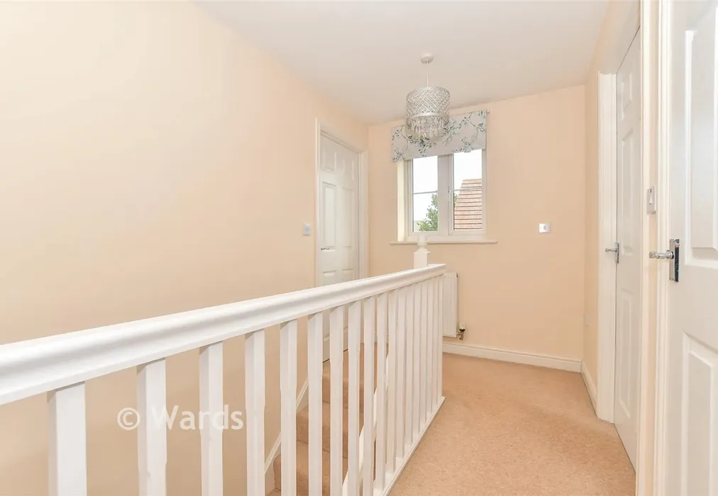 Landing - Finn Farm Road, Ashford, Kent - Wards of Kent
