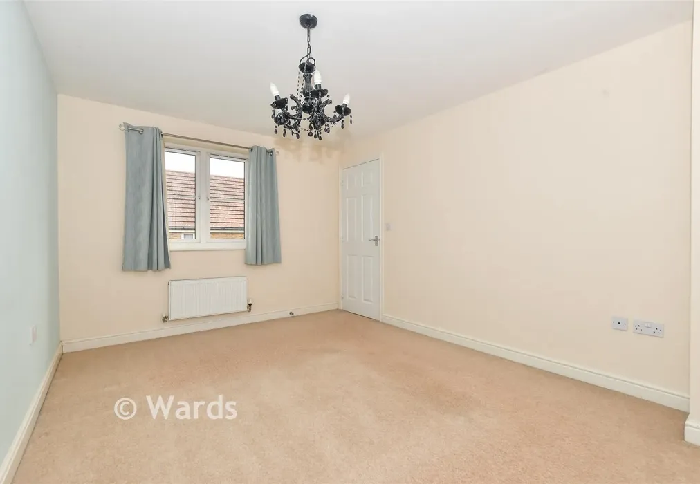 Bedroom 1 - Finn Farm Road, Ashford, Kent - Wards of Kent