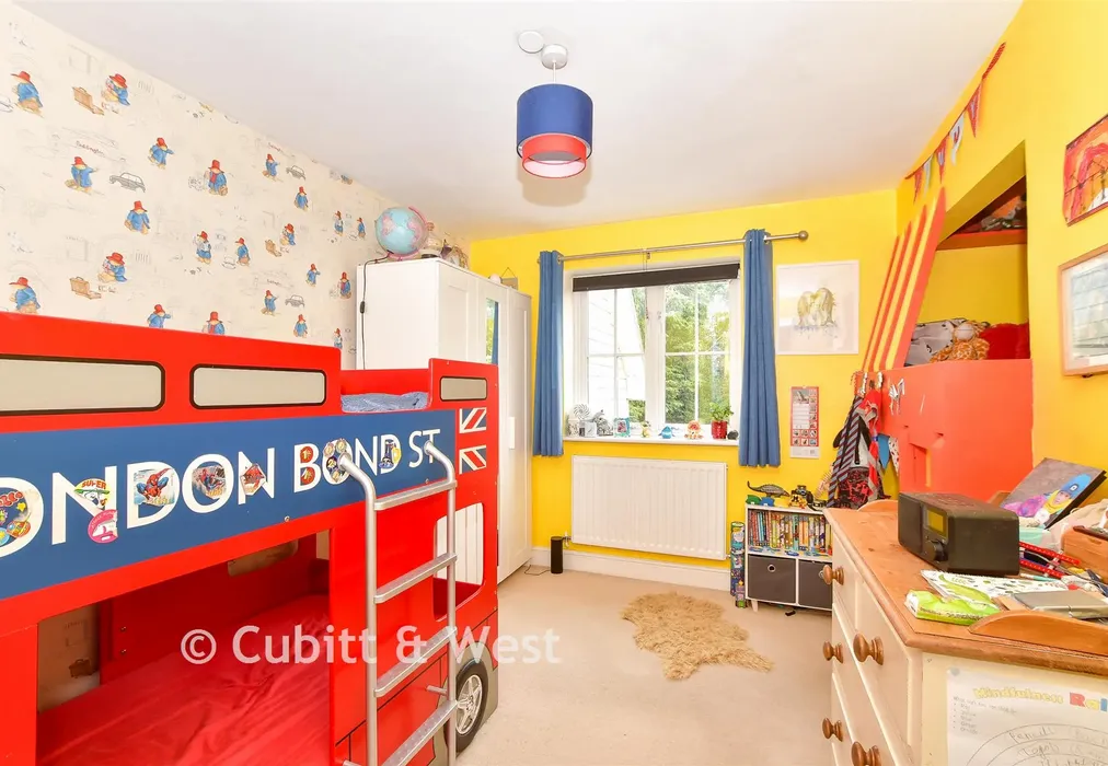 Bedroom 4 - Station Road, Heathfield, East Sussex - Wards of Kent