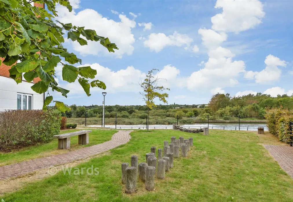 Surrounding Area - Greystone Square, Wouldham, Kent - Wards of Kent