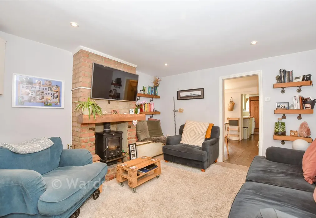 Lounge - The Quarries, Boughton Monchelsea, Maidstone, Kent - Wards of Kent
