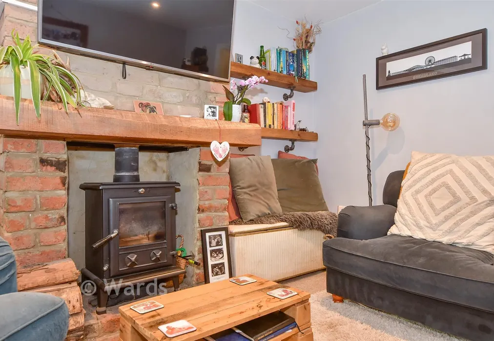 Internal Lifestyle Photograph - The Quarries, Boughton Monchelsea, Maidstone, Kent - Wards of Kent