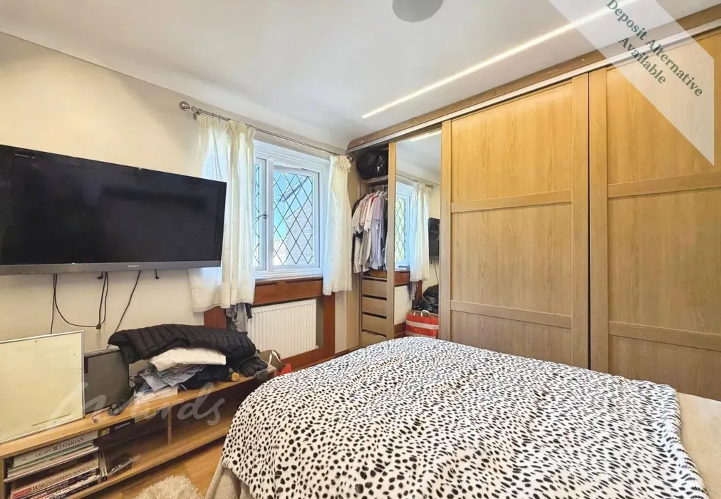 Bedroom 2 - Admers Wood Vigo DA13 - Wards of Kent