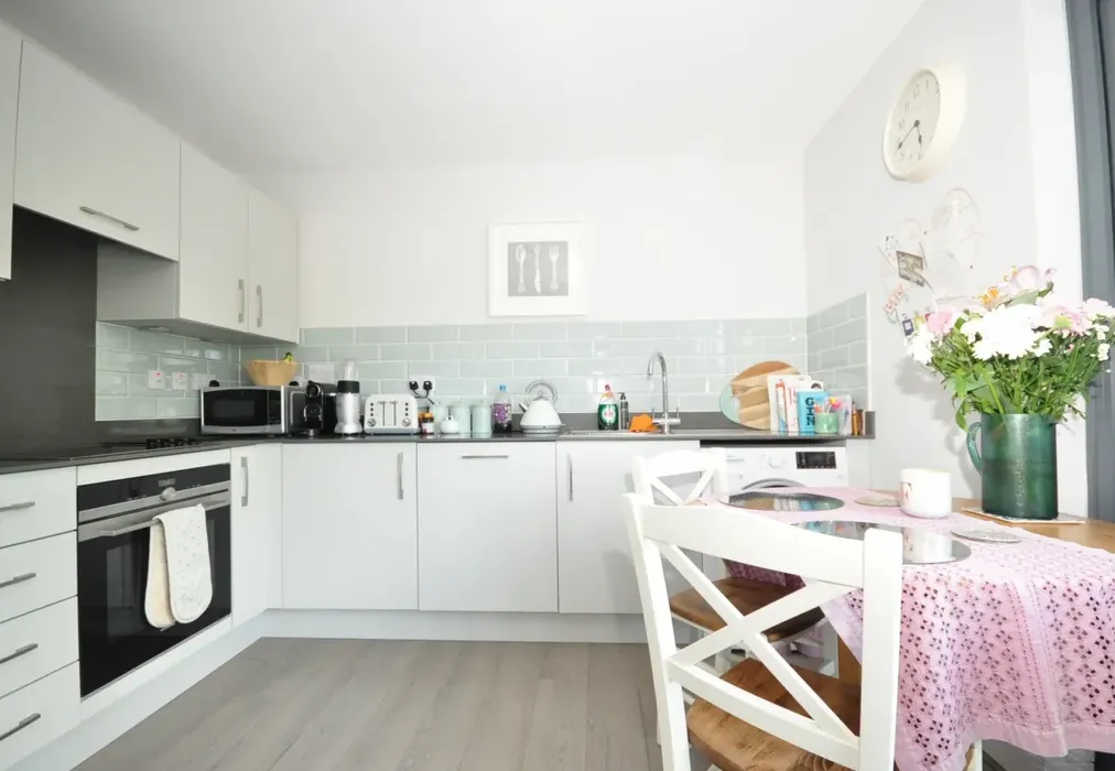 Kitchen - Horsham Gates One North Street RH13 - Wards of Kent