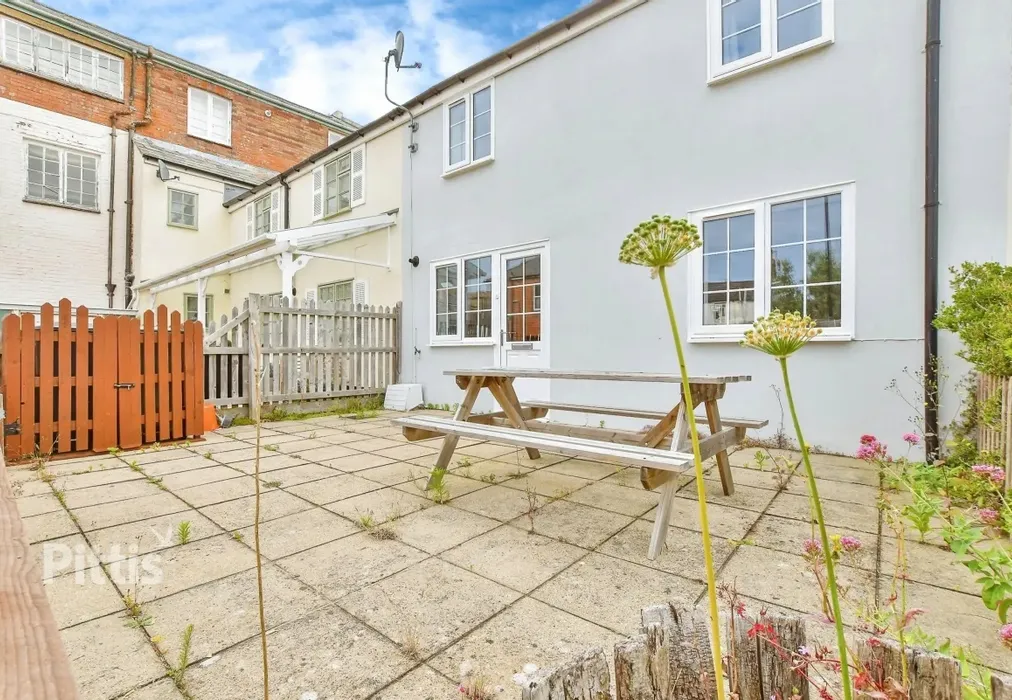  - Marymead Close Ryde PO33 - Wards of Kent